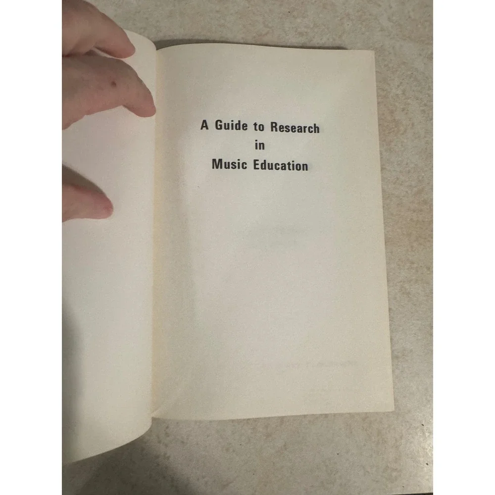 A Guide to Research‎ in Music Education Roger P Phelps 1969 Hardcover Textbook